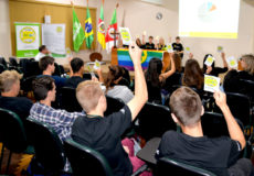 Cooperativa escolar presta contas em assembleia Cooperativa escolar presta contas em assembleia