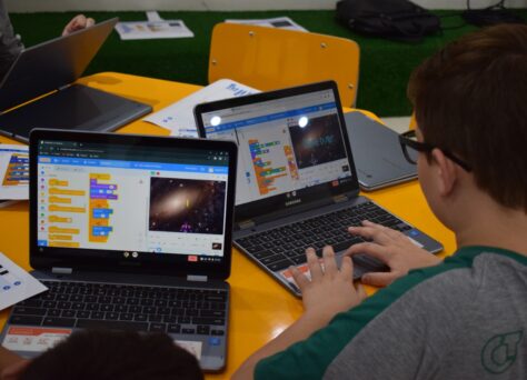 Estudantes do Colégio Teutônia desenvolvem habilidades digitais com a programação de jogos